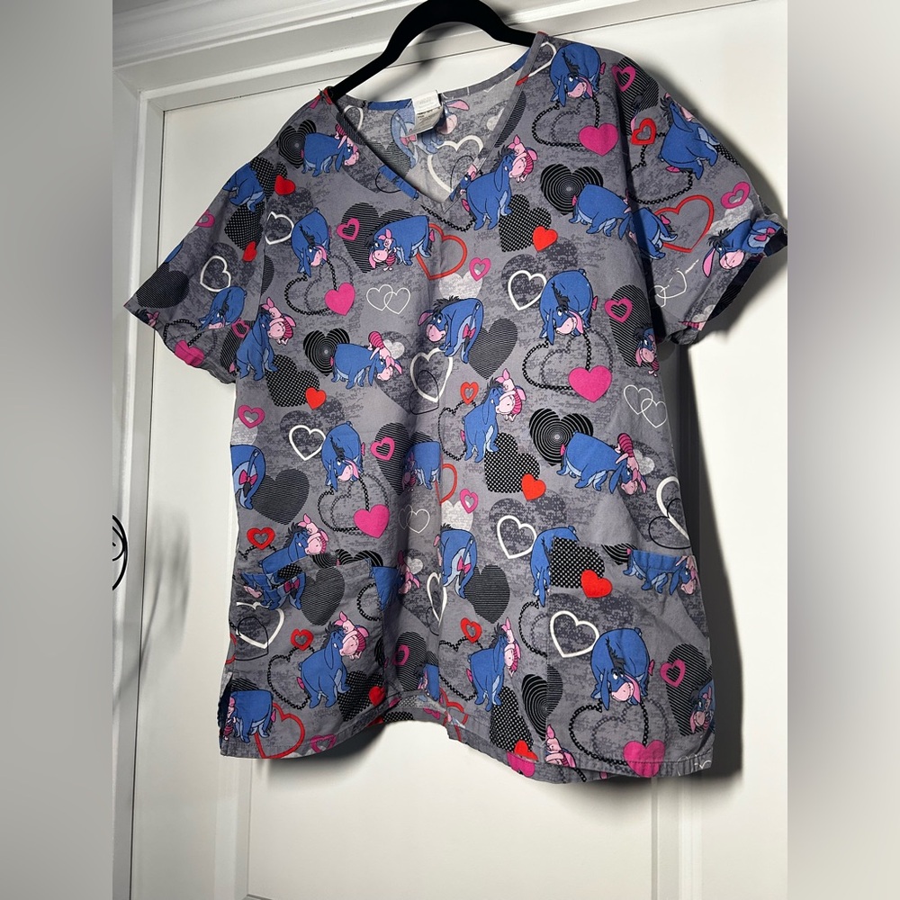 Disney Eeyore and Piglet Print Scrub‎ Shirt